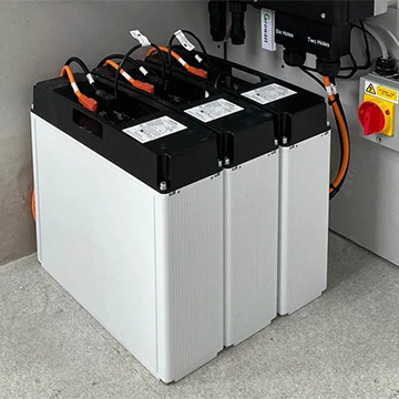 Co se stane se solární energií, když jsou baterie plné?